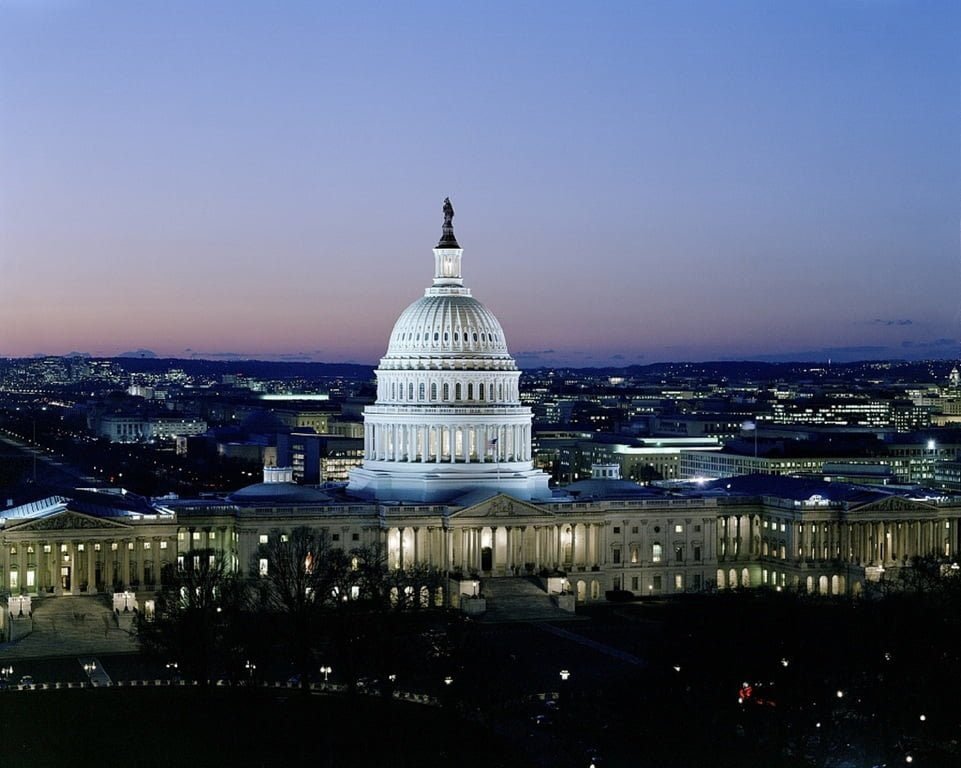 المسمار الإلكتروني | Why every American has a stake in Biden’s big meeting with McCarthy