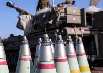 المسمار الإلكتروني | شحنة قنابل أميركية ثقيلة جديدة لإسرائيل: تعزيزات عسكرية وتوترات إقليمية متصاعدة