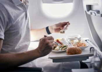 المسمار الإلكتروني | تحديات السفر في رمضان من منظور الأستاذة غنوة خليفة: استراتيجيات ونصائح لرحلة ناجحة