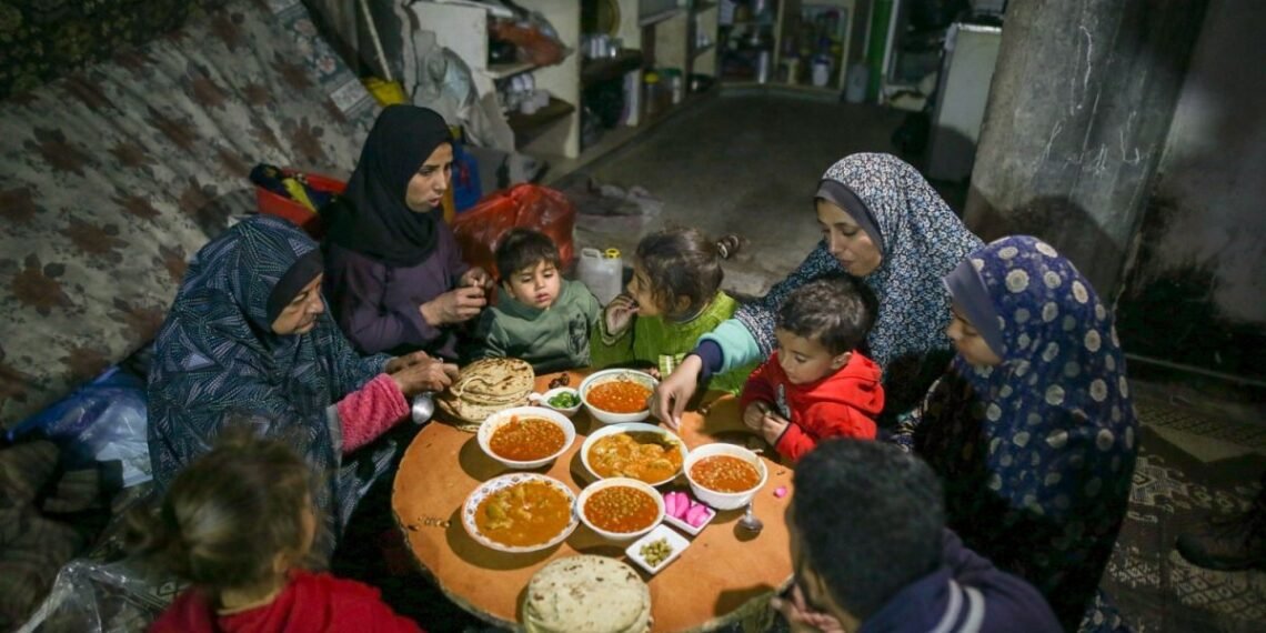 رمضان في ظل الأزمات: كيف غير التضخم ملامح الموائد العربية؟ 1 المسمار الإلكتروني | رمضان في ظل الأزمات: كيف غير التضخم ملامح الموائد العربية؟
