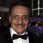 المسمار الإلكتروني | أنطوان كرباج: ملك المسرح يترجّل... تاركاً وراءه إرثاً فنياً يخلّد اسمه في سماء الإبداع..