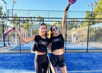 المسمار الإلكتروني | البادل تنس في لبنان: من رياضة ناشئة إلى ظاهرة اجتماعية ترفيهية..