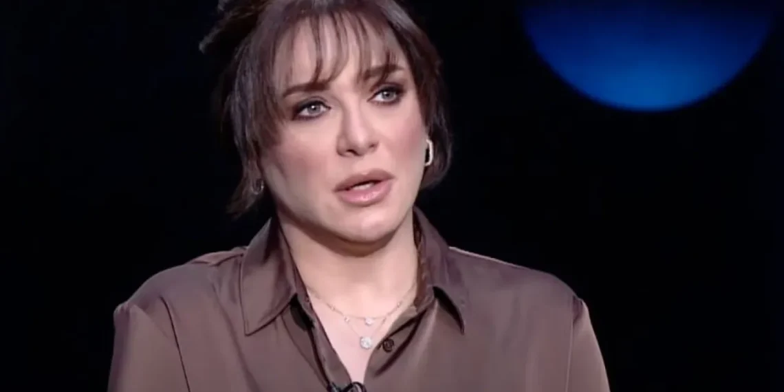 المسمار الإلكتروني | رسالة سلاف فواخرجي بعد الشطب: اعتذارٌ لمن تضرّر وشكرٌ لمن وقف