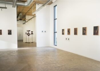 المسمار الإلكتروني | "أثر": معرض فني يبحث في ذاكرة لبنان من الانتفاضة إلى الحرب