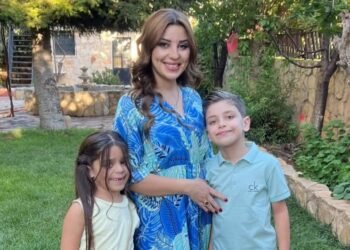 المسمار الإلكتروني | إلى كل امرأة صابرة متحدية… هذه حكايتكنّ، بلسان غدير جمعة