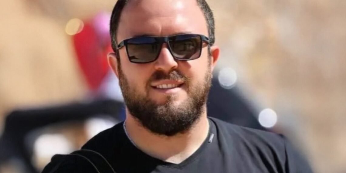 اغتيال الصحافي محمد شحادي في الجنوب اللبناني… العدو الإسرائيلي يستهدف الكلمة الحرة مجدداً!