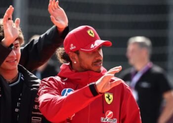 هاميلتون: حلم فيراري مستمر رغم التحديات في موسمه الأول