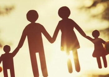 المسمار الإلكتروني | صدمة الفقد في مرحلة الطفولة الآثار النفسية والسلوكية والاجتماعية – إعادة البناء النفسي