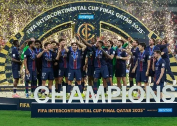 باريس سان جيرمان يهيمن على جوائز غلوب سوكر في ليلة تاريخية بدبي