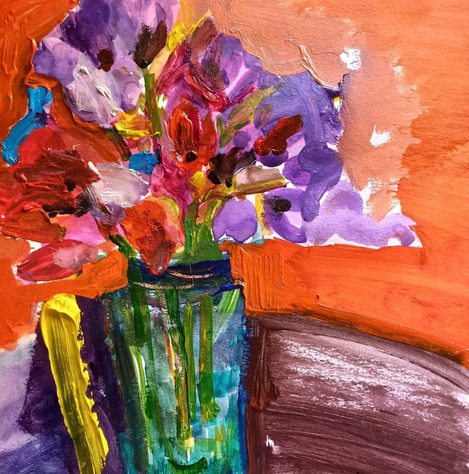 المسمار الإلكتروني | زينب حمود… حين يتحوّل الانكسار إلى لون، والتجربة إلى هوية فنية ..