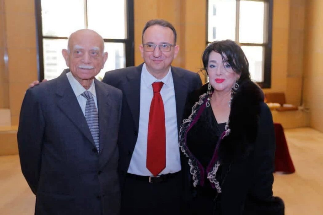 المسمار الإلكتروني | من الصياغة إلى الإدارة: المحامي عمر نزيه الخطيب يطلق كتابه الجديد حول العقود وتقنيات الذكاء الاصطناعي..