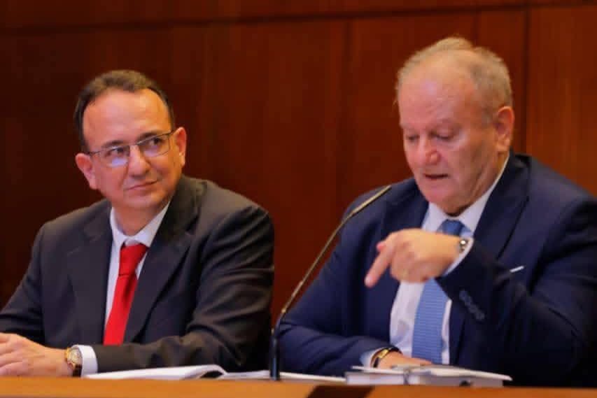 المسمار الإلكتروني | من الصياغة إلى الإدارة: المحامي عمر نزيه الخطيب يطلق كتابه الجديد حول العقود وتقنيات الذكاء الاصطناعي..