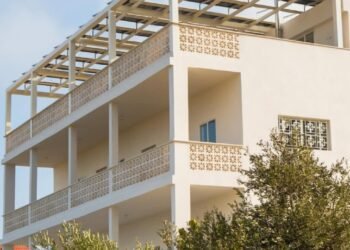 افتتاح «بيت الفن زفتا» في دار زفتا: مساحة فنية جديدة في جنوب لبنان.. 1 افتتاح «بيت الفن زفتا» في دار زفتا: مساحة فنية جديدة في جنوب لبنان..