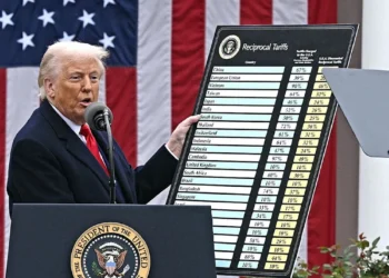 صدمة جمركية جديدة: ترامب يفرض 100% على الأدوية ويعيد رسم خريطة التجارة العالمية