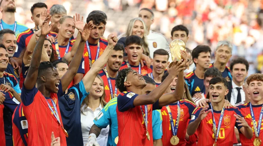 النجمة الثانية تُولد في نيوجيرسي… إسبانيا تُسقط الأرجنتين في نهائي كأس العالم 2026 1 النجمة الثانية تُولد في نيوجيرسي… إسبانيا تُسقط الأرجنتين في نهائي كأس العالم 2026