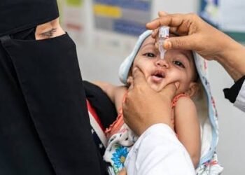 كارثة صحية تلوح في اليمن.. 5 ملايين طفل مهددون بالحرمان من اللقاحات!
