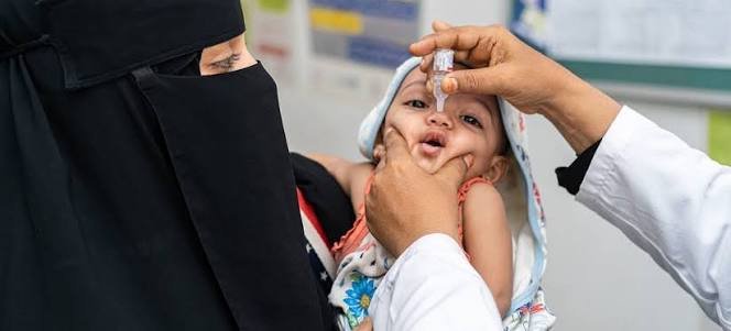 كارثة صحية تلوح في اليمن.. 5 ملايين طفل مهددون بالحرمان من اللقاحات! 1 كارثة صحية تلوح في اليمن.. 5 ملايين طفل مهددون بالحرمان من اللقاحات!