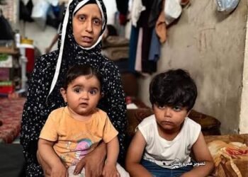 بعد أيام من ولادتها.. السرطان والنزوح يحاصران الأكاديمية خلود أبو سهمود في غزة