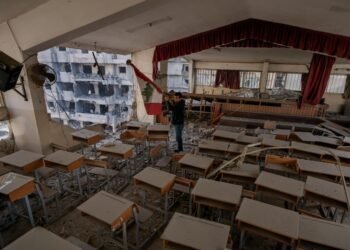 العام الدراسي تحت النار… الأكاديمي حسين غزالة يرصد تحديات التعليم في جنوب لبنان!