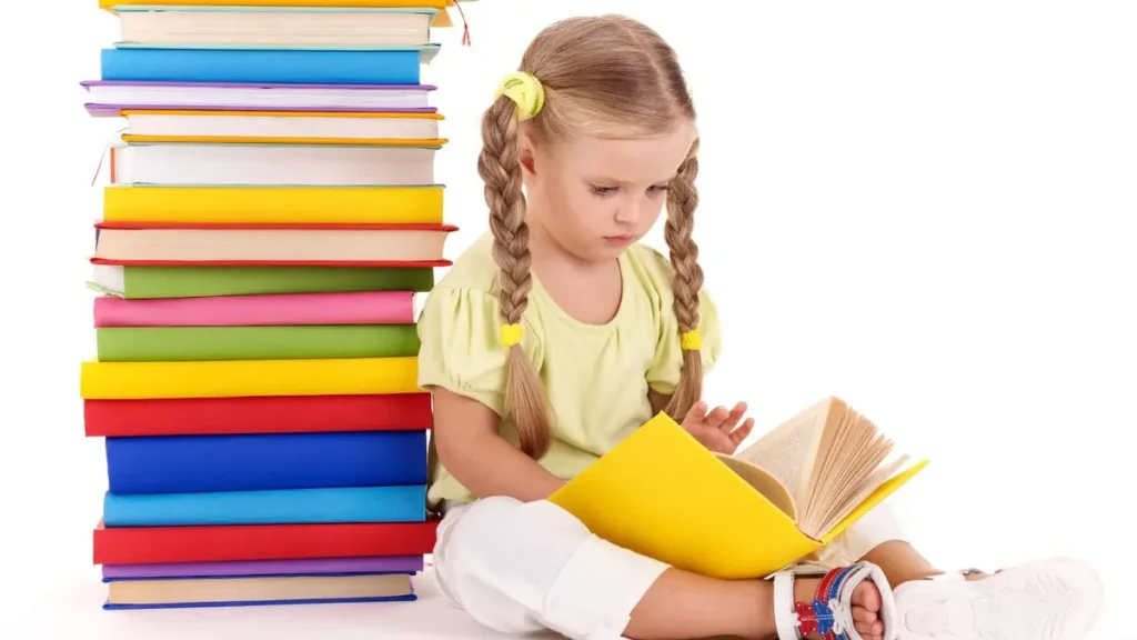 المسمار الإلكتروني | كتب الأطفال في مواجهة انقراض اللغات.. مبادرة دولية لحماية ذاكرة الشعوب!